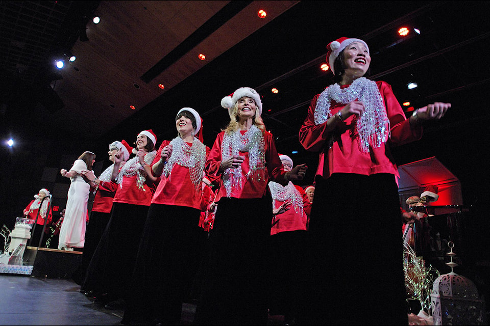 The Peninsula Singers perform A Slow Rockin’ Christmas. (Photos by Steven Heywood/News Staff)