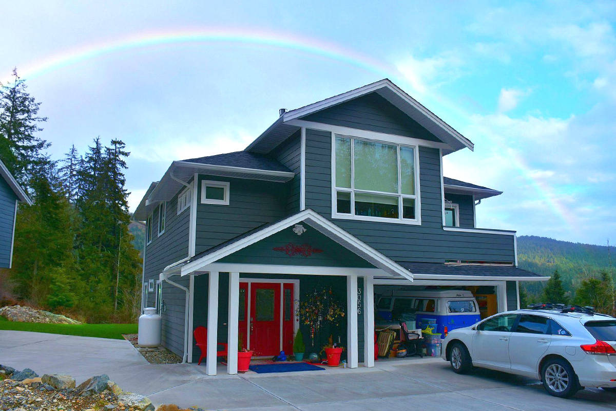 Sooke woman caught up in Craigslist rental scam Goldstream News Gazette