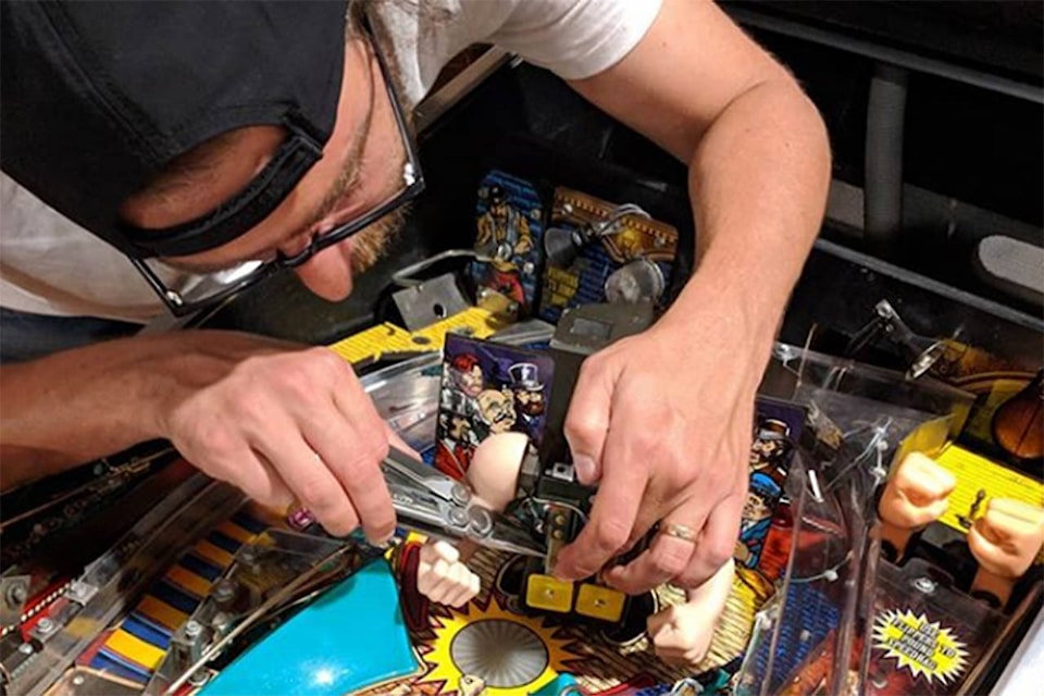 14463293_web1_181119-VNE-Pinball3