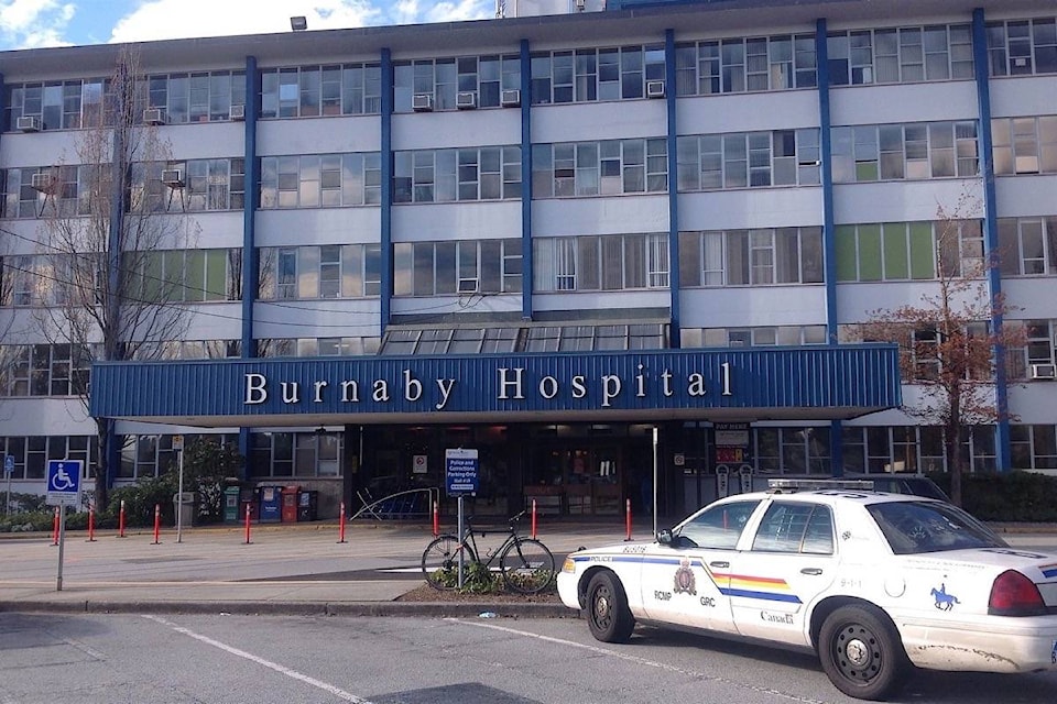 18368114_web1_20190903-BPD-Burnaby_Hospital-wikim