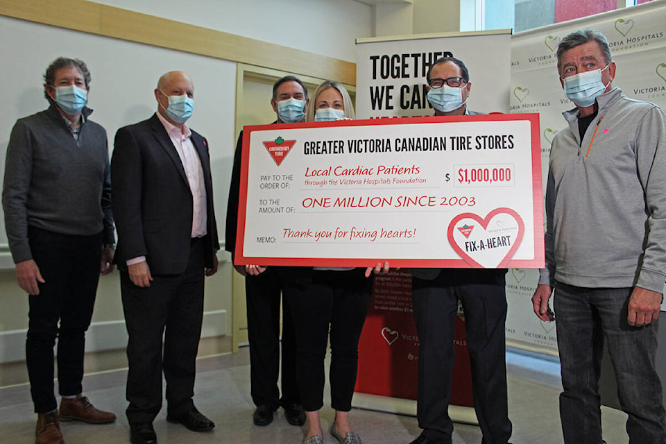 27313251_web1_211125-SNE-Fix-a-heart-Canadian-Tire-1mil_1