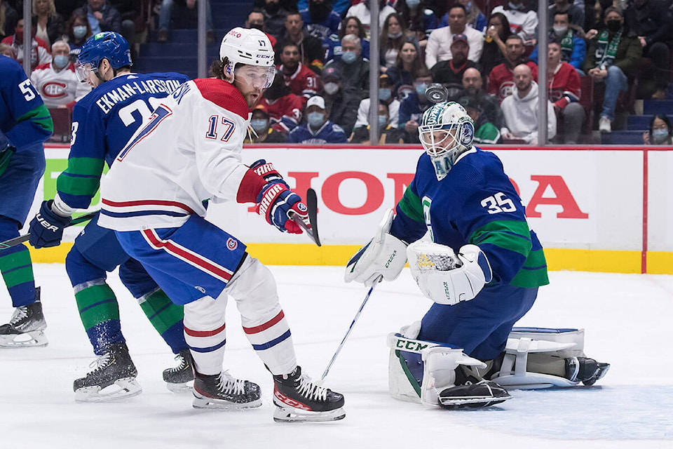 28418812_web1_220309-CPW-Canadiens-Canucks-habs_1