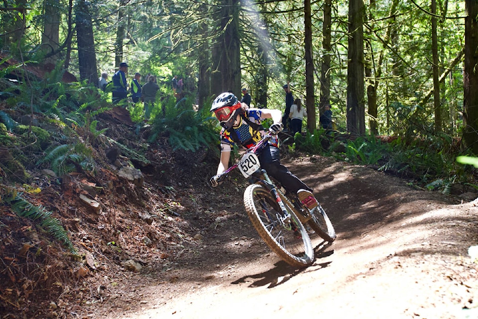 PHOTOS High school mountain bikers flock to Langford trails Goldstream News Gazette