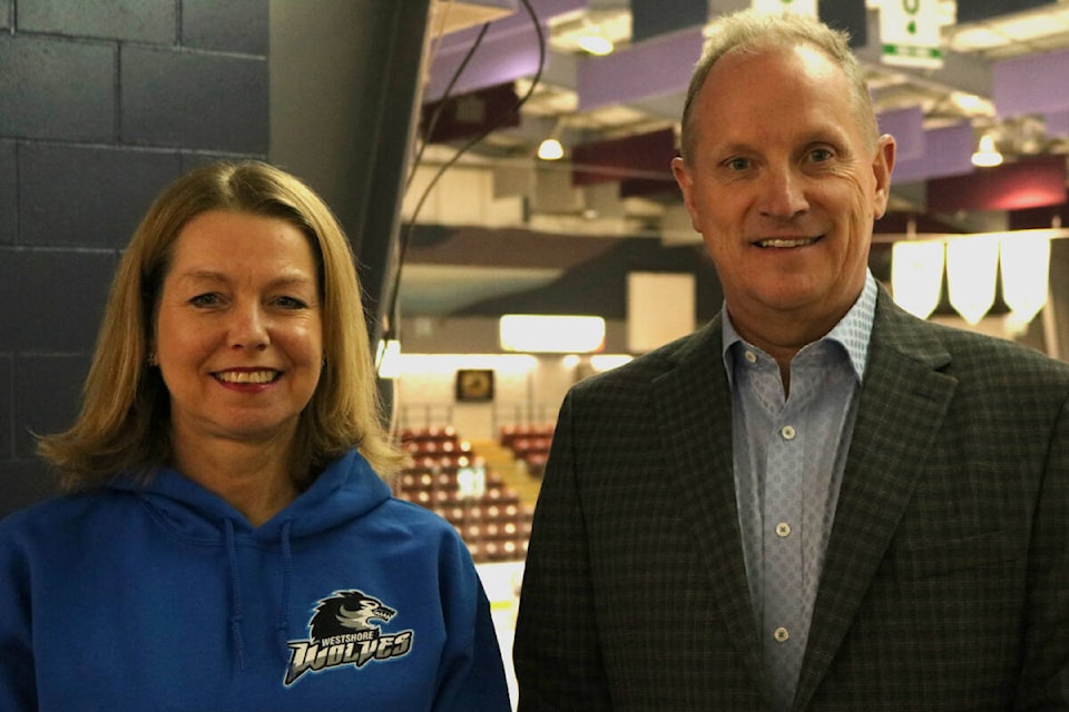 31620604_web1_230119-GNG-Westshore-wolves-indigenous-night-wolves_1