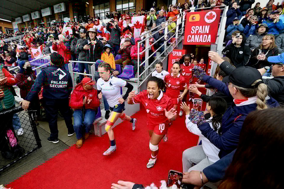 32057556_web1_220430-GNG-Rugby-Sevens-pics_13