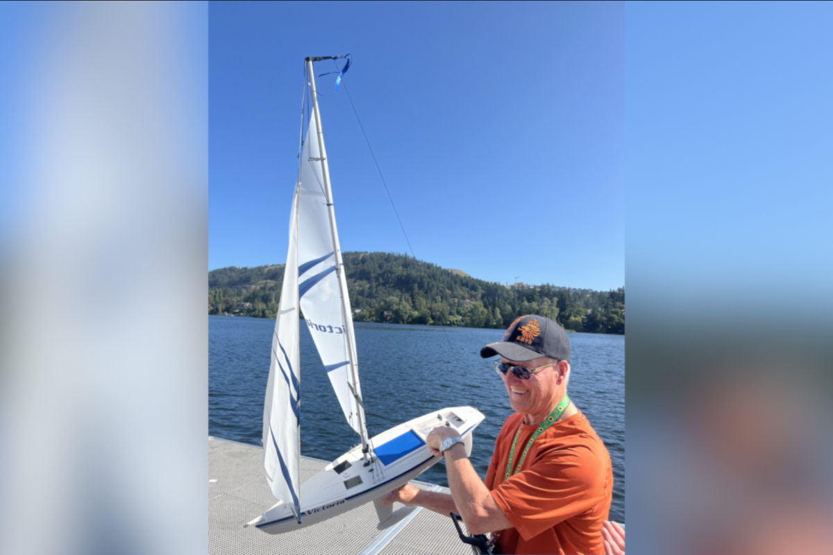 VIDEO: Vancouver Island model boat builders set sail as 'Langford Lake Navy'