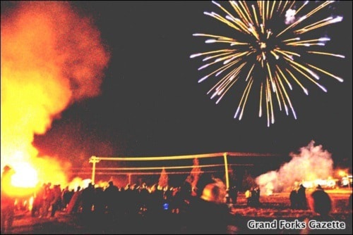 10315grandforksGFGBonfire111031web-7