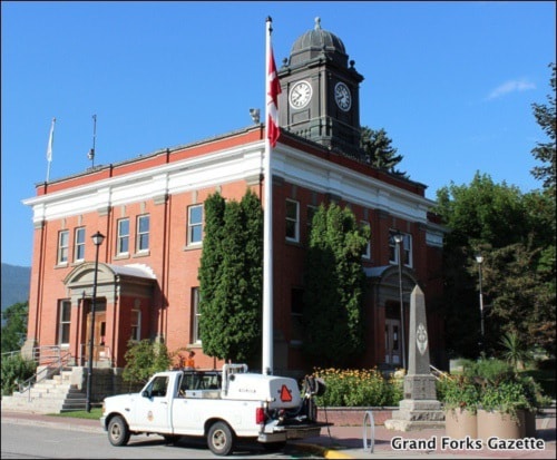 44047grandforksAuthoritypages-cityhall120709
