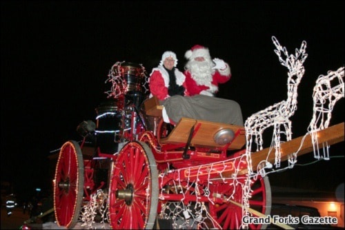 48691grandforksGFGsantaparade111123-2