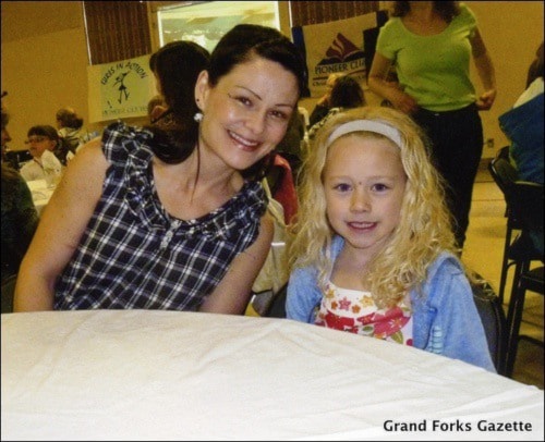 89633grandforksGFGgirlsinaction120509002web