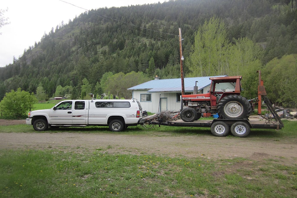 22555120_web1_200903-GFG-StolenTruck-2006_GMC_1