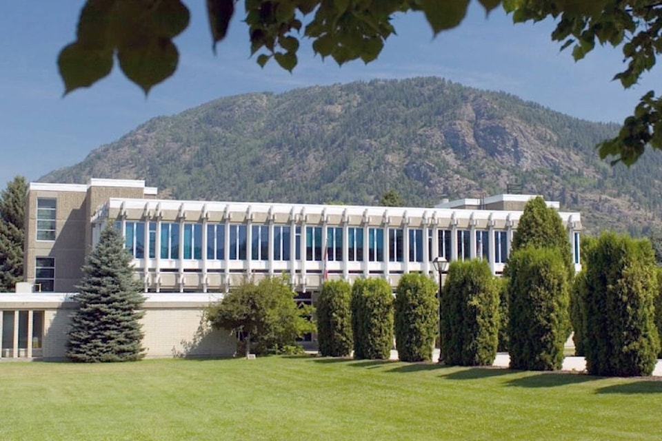 33878950_web1_170424-CAN-M-selkirk-college