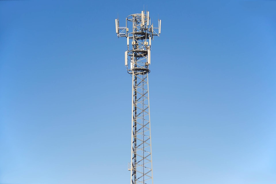 13021661_web1_antenna-blue-sky-cell-tower-94844