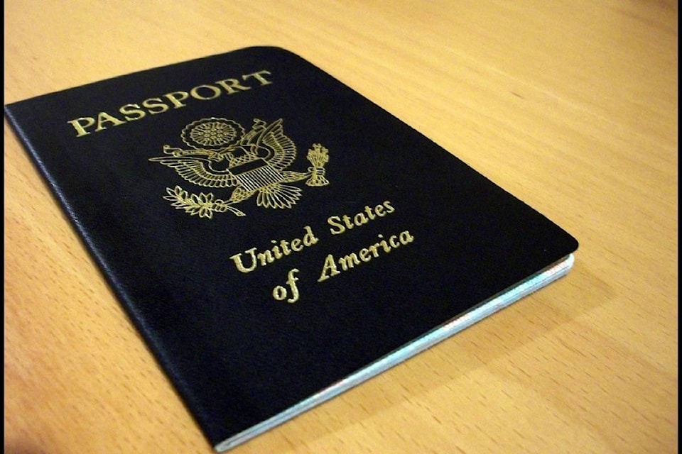 16654649_web1_american-passport_1