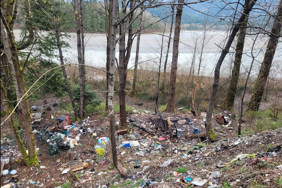 fraser-river-bank-garbage