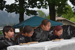 PHOTOS: Plenty of pie, smiles, and beadwork during National Indigenous Day in Hope