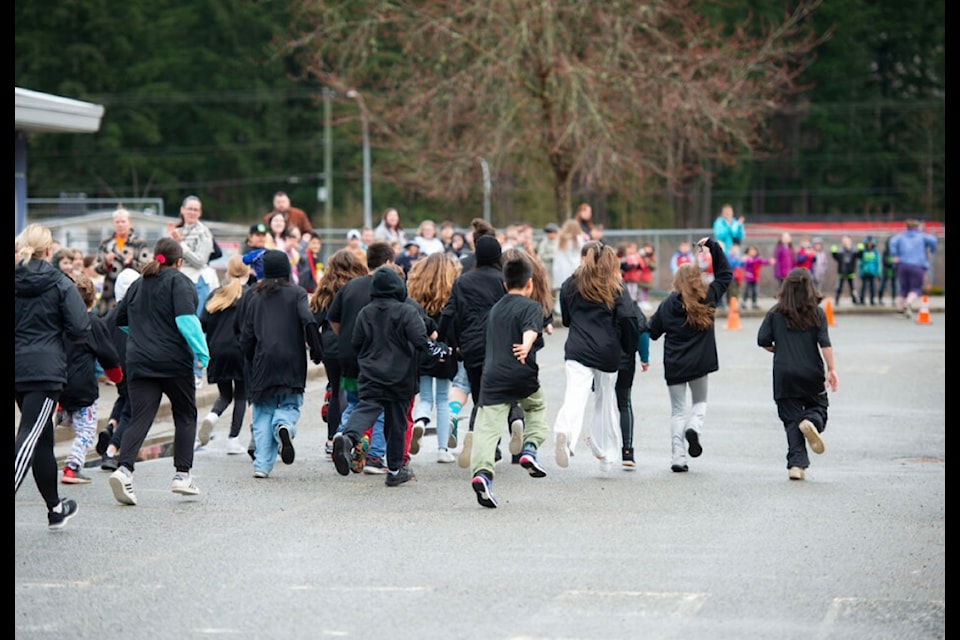 Silver Creek Elementary School students at the start of the five-kilometre run on March 12, 2025.