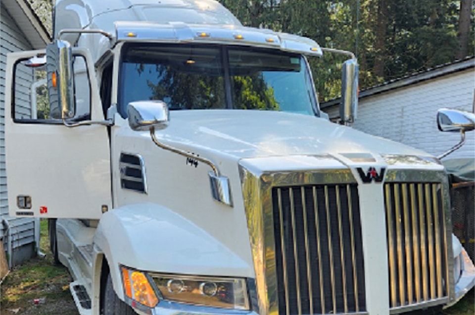 106760_large_truck-crop