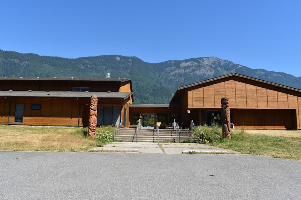 220915-hsl-normanflorence-chawathil-band-house_1-1