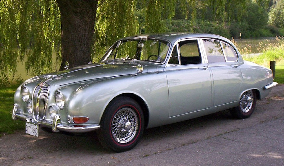 web1_FVCCS-1965-Jaguar-S-Type
