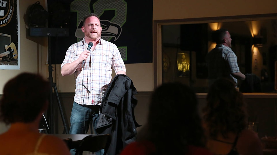 11663008_web1_180427-HSL-Comedy4467044992_IMG_0207-16x9