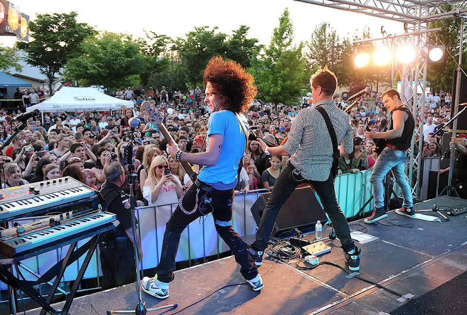 12442164_web1_PITP-faber-drive.2012