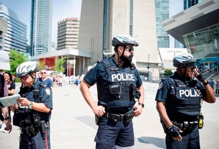 12721426_web1_CP_TorontoPolice_1