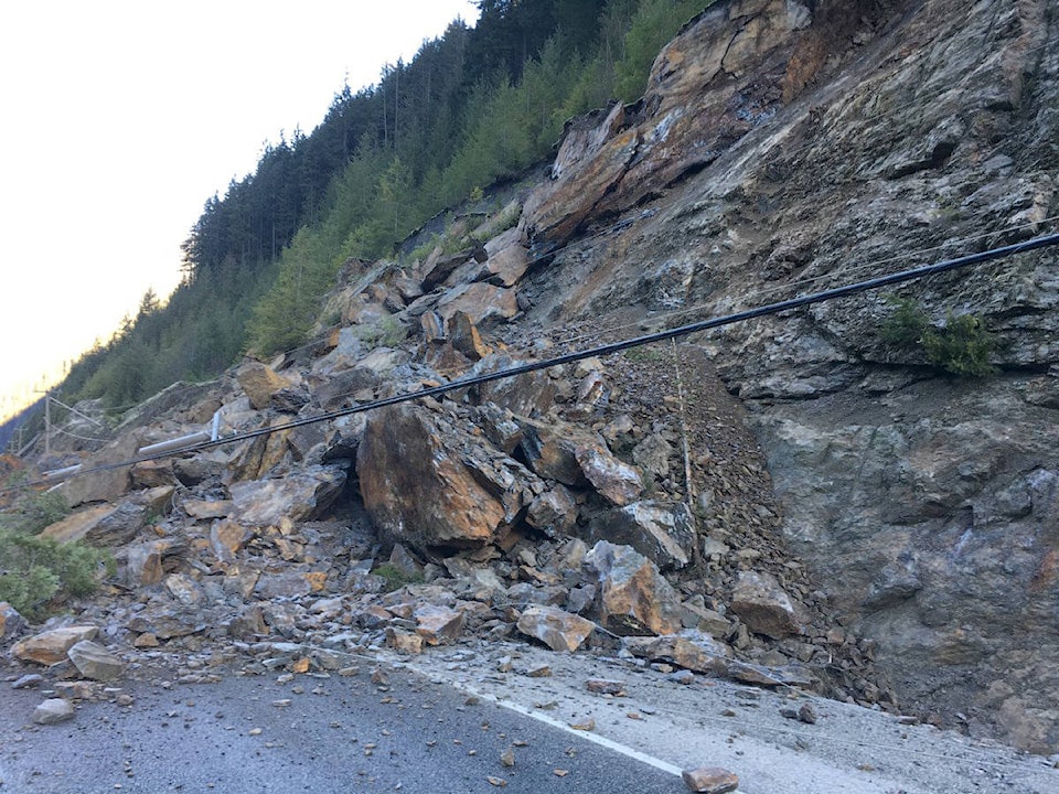 14667281_web1_181206-HSL-Slide-Hwy-3_1