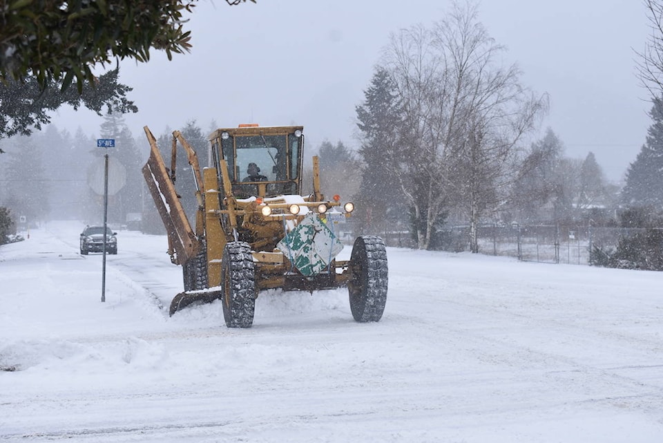 15535810_web1_190212-HSL-Grader-on-5th