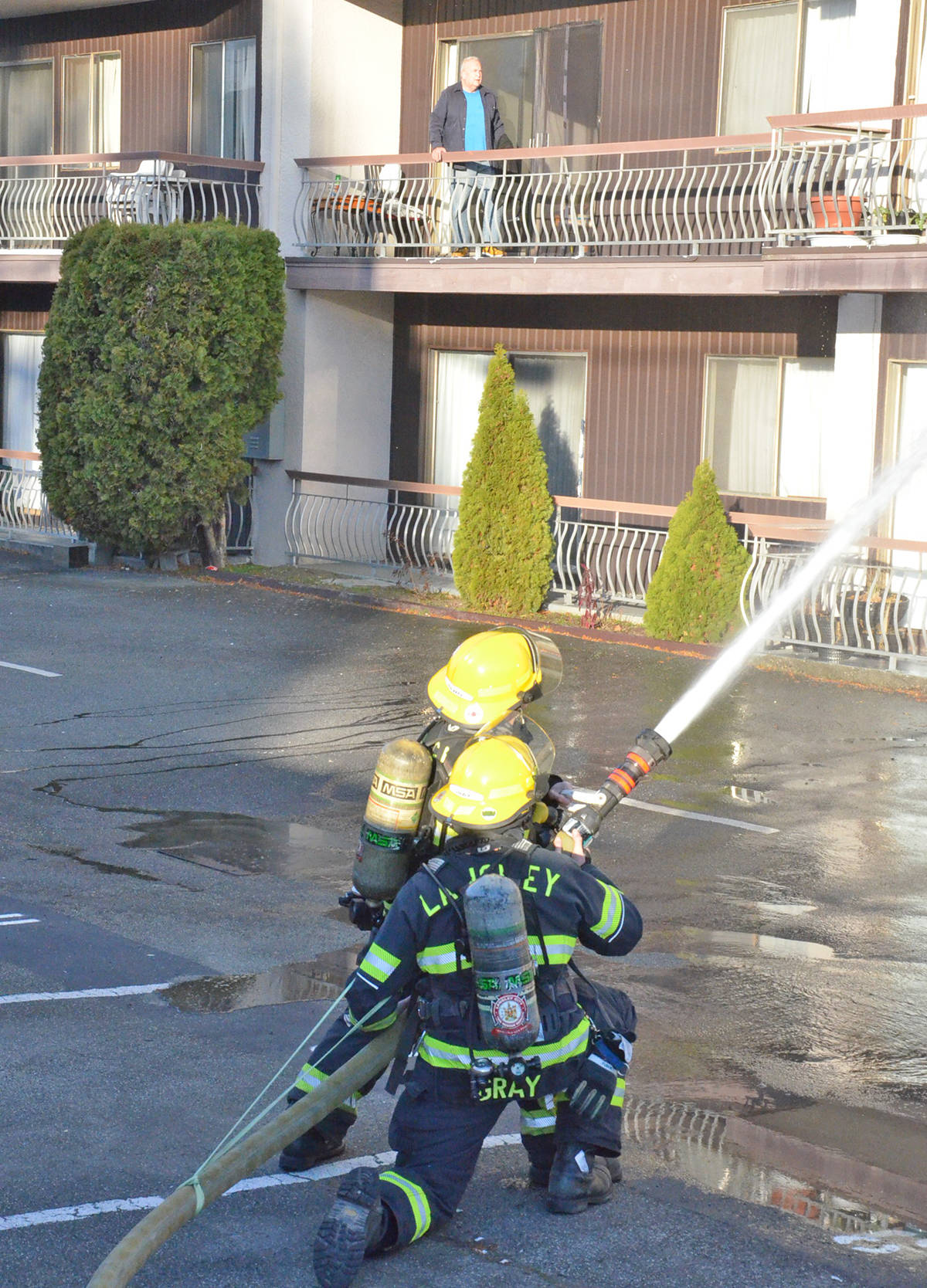 19587101_web1_191129-LAT-CityFire_8