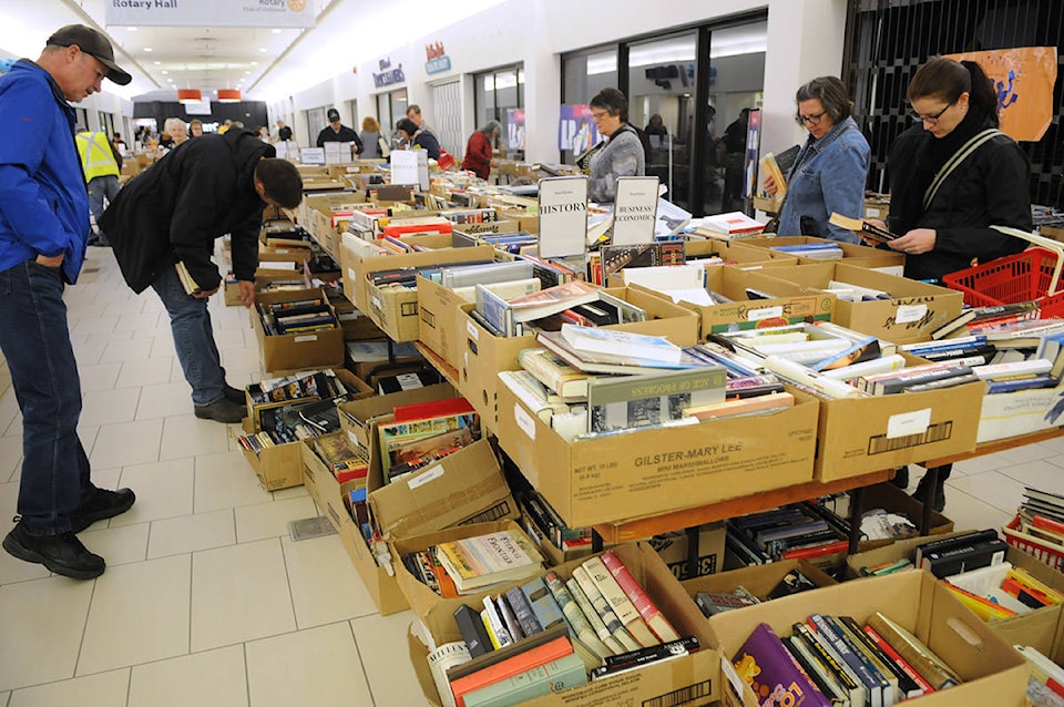 22438005_web1_RotaryBookSale3.1013