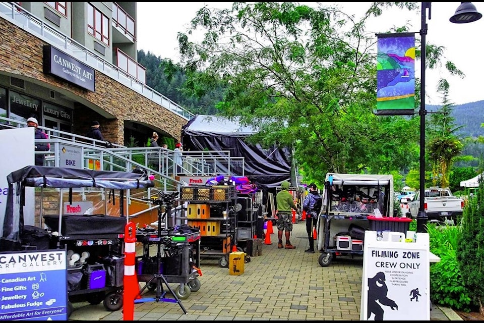 Local photographer Wolf Drescher spotted film crews set up along Esplanade Avenue in front of Canwest Art Gallery on the Lake on Thursday, October 1. Film production crews working on ‘Solitary’ will be around the area until October 23. (Contributed Photo/Wolf Drescher)