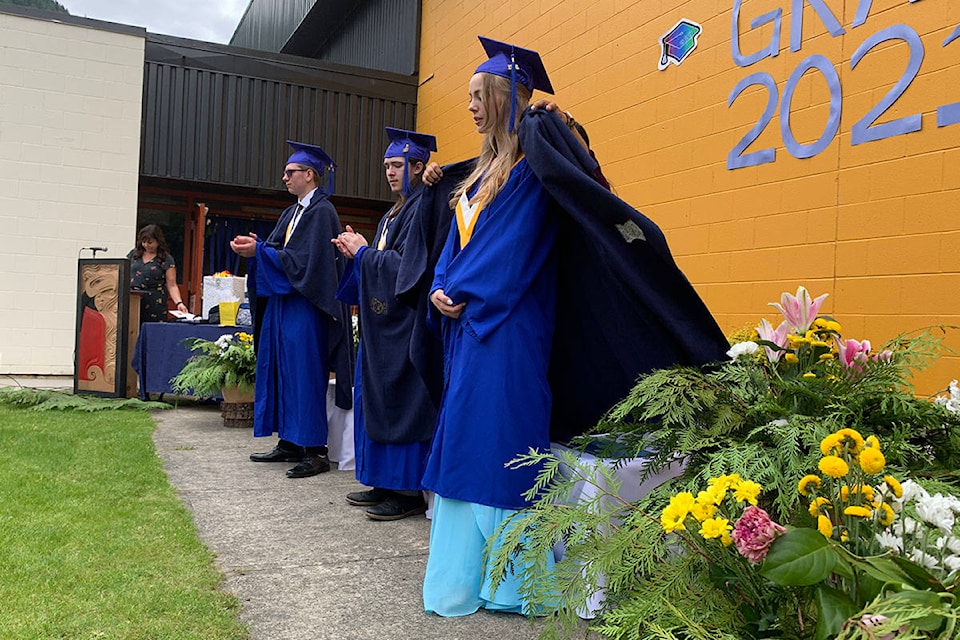 Sophia Olsen receives a blanket during the Boston Bar elementary secondary school graduation ceremony on May 31, 2021. (Jessica Peters/ Hope Standard)