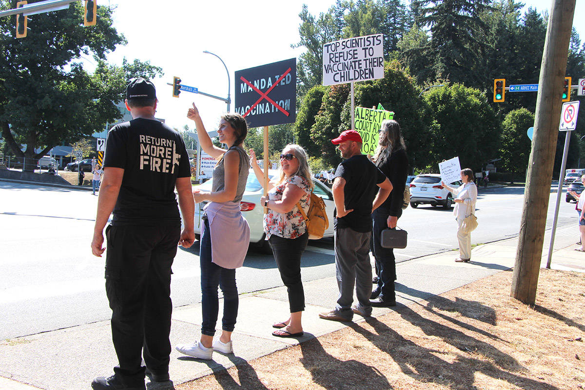 26357143_web1_210902-ABB-Protest-outside-hospital_5