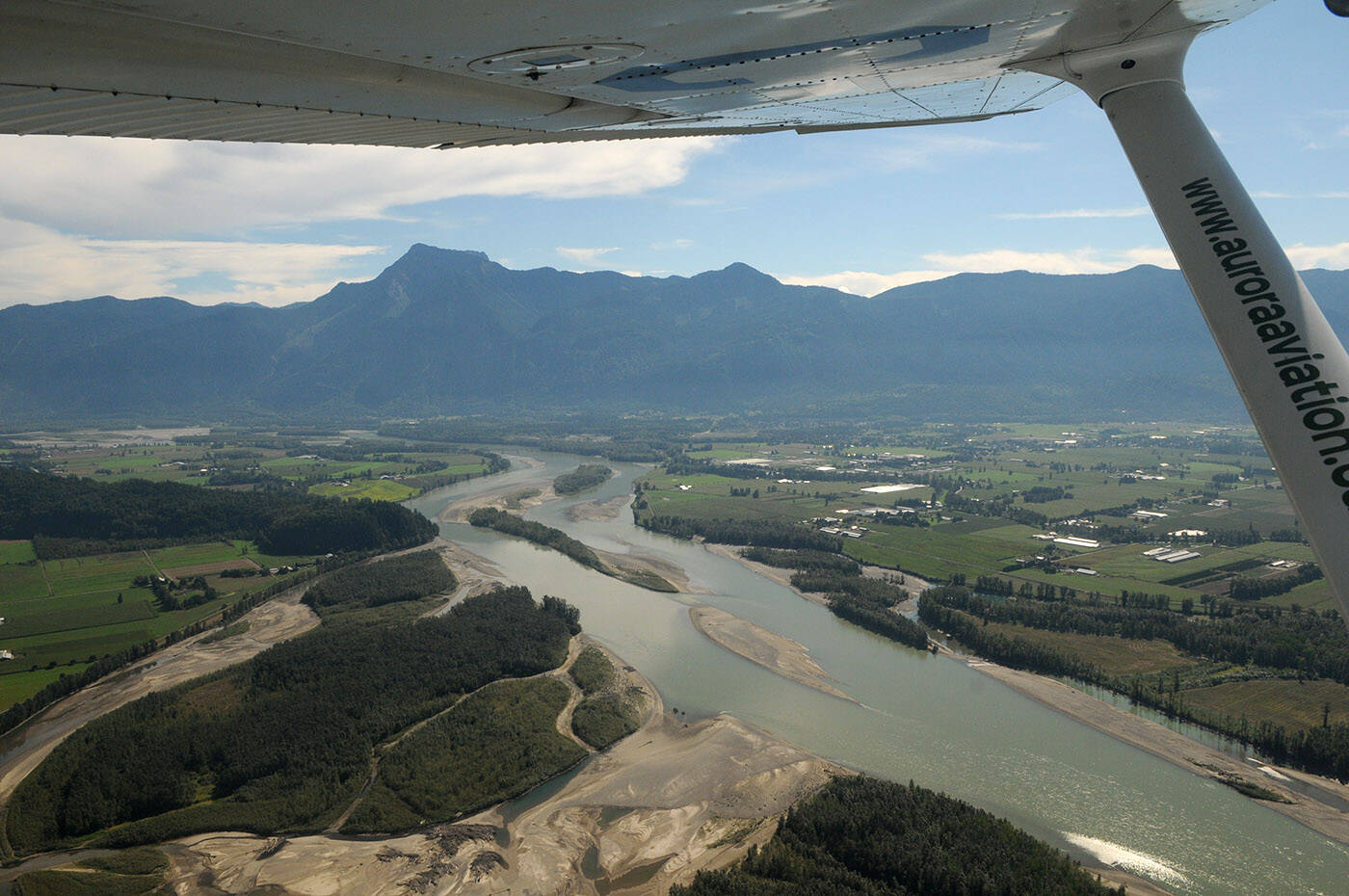 The Fraser River looking east on Sept. 9, 2021. (Jenna Hauck/ Chilliwack Progress)