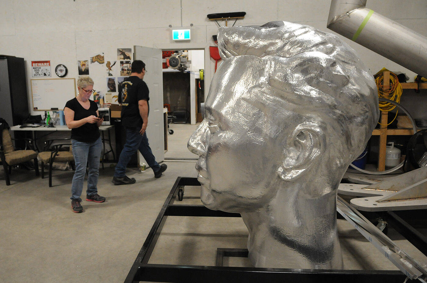 This Elon Musk head is just one of many projects that Chilliwack metal sculptor Kevin Stone is working on. (Jenna Hauck/ Chilliwack Progress)