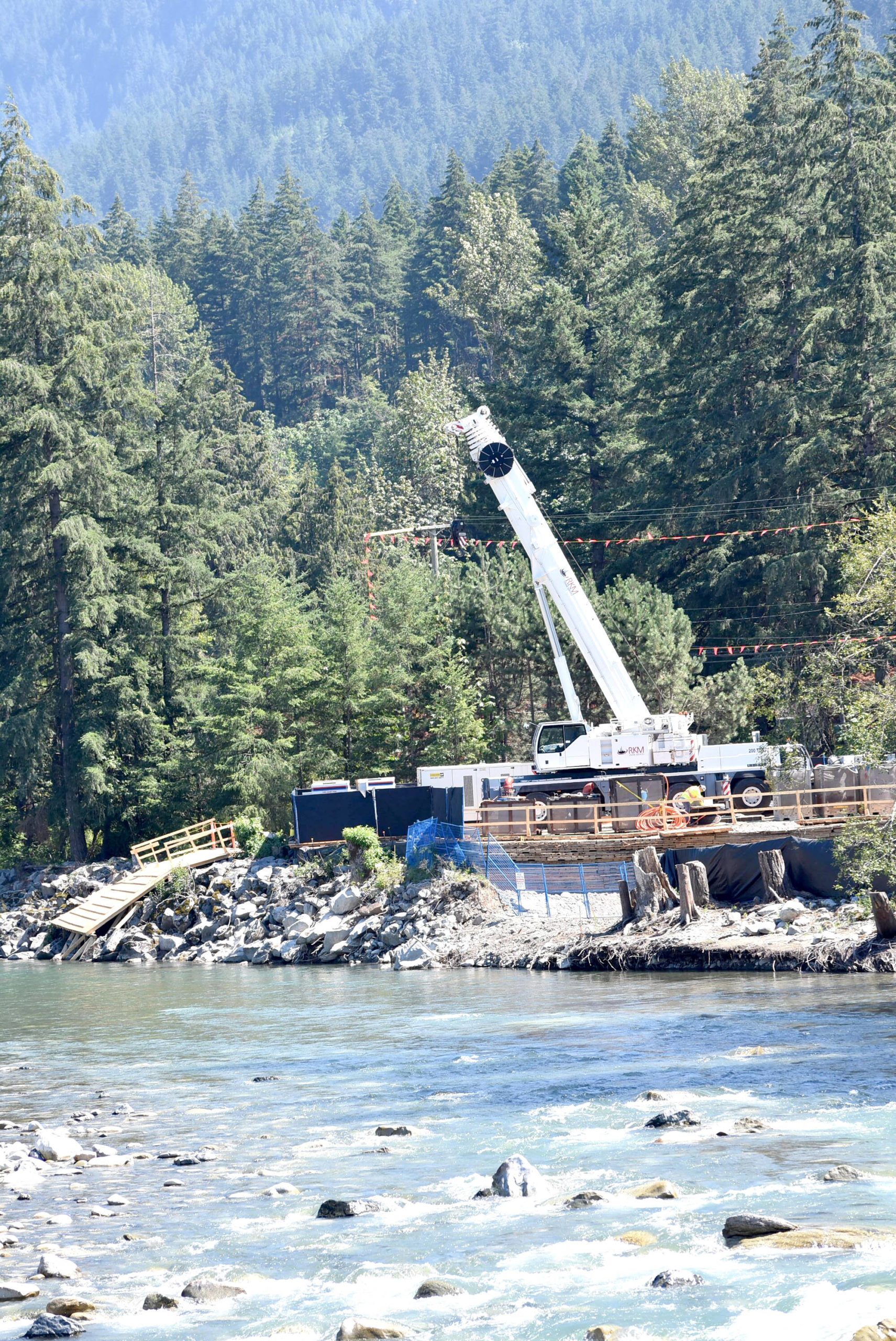 29919168_web1_220728-HSL-TransMountainCoquihallaDiversion-river_1