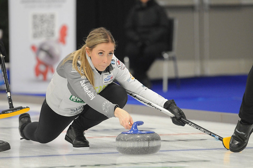 31578241_web1_230115-LAT-DF-BC-Curling-final-Scotties_1