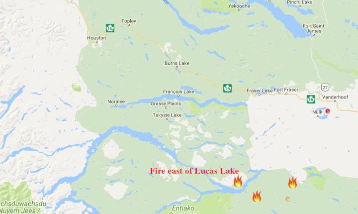 8153086_web1_Fire-east-of-Lucas-Lake