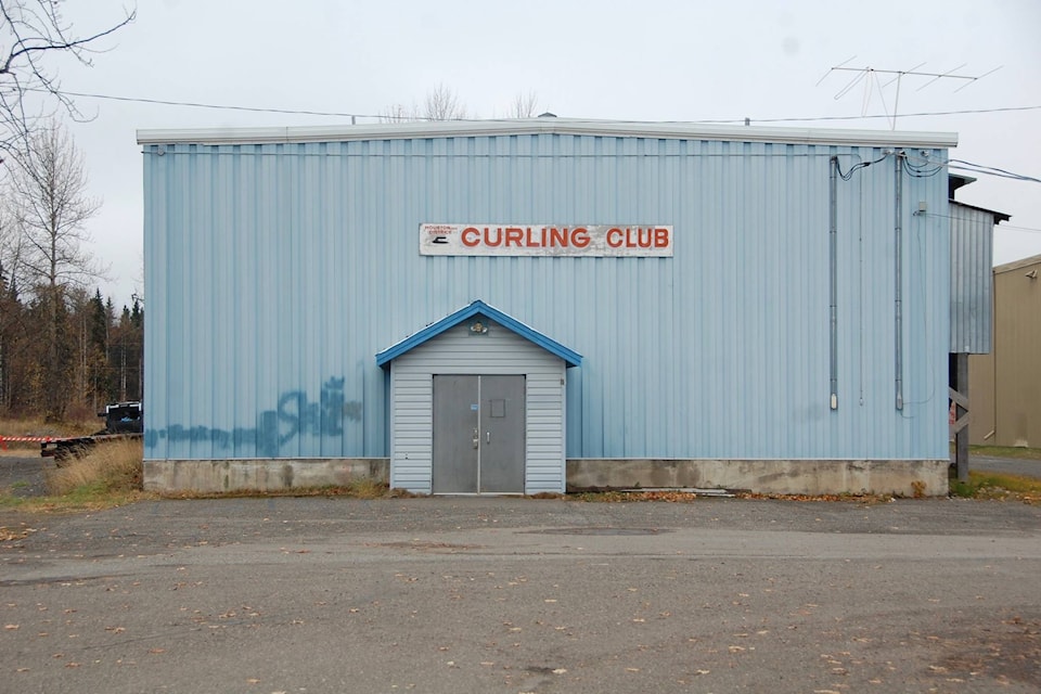 9108867_web1_171101-HTO-curling-rink-closed_1