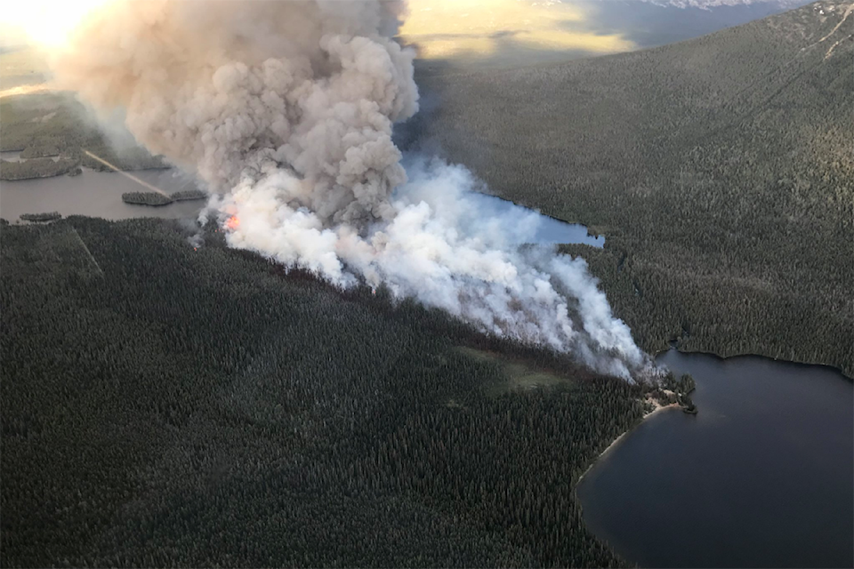 12523318_180627-QCO-Stewart-lake-fire