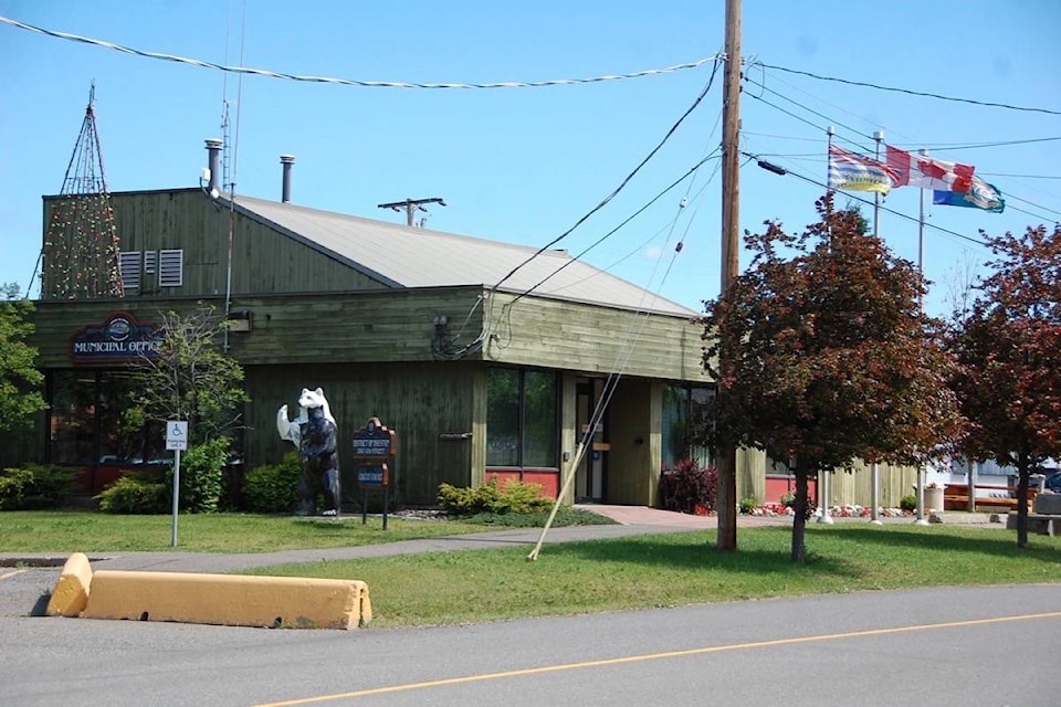 13074665_web1_Municipal-office-and-council-chambers