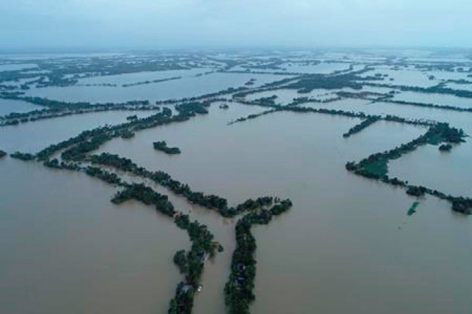 13197554_web1_180819-BPD-M-india-floods