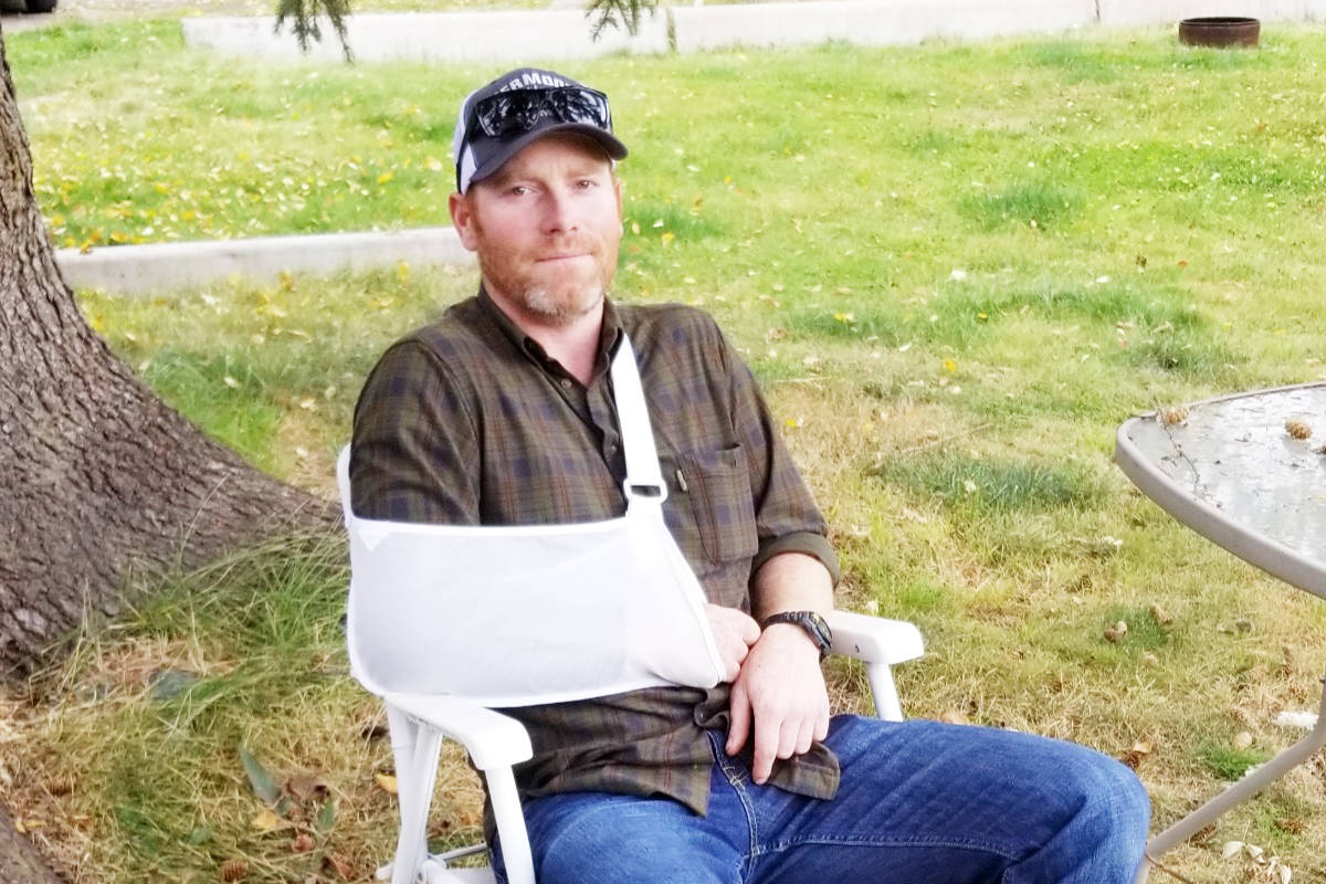 Smithers guide attacked by grizzly bear