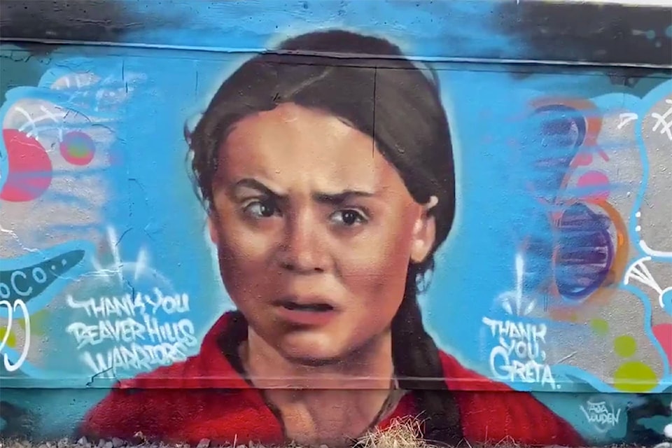 19030664_web1_greta-thunberg-mural