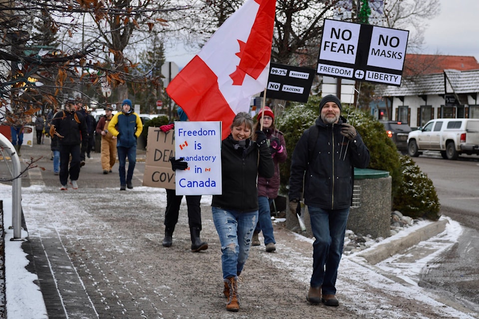 23628765_web1_201217-SIN-UNMASKING-OUR-FREEDOMS-RALLY-smithers_1