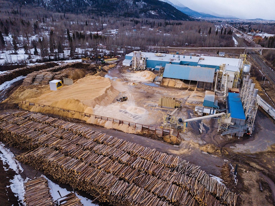 24867529_web1_210421-HTO-smithers.aerial.logs