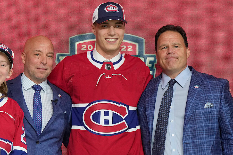 29706999_web1_220707-CPW-NHL-Draft-draft_1