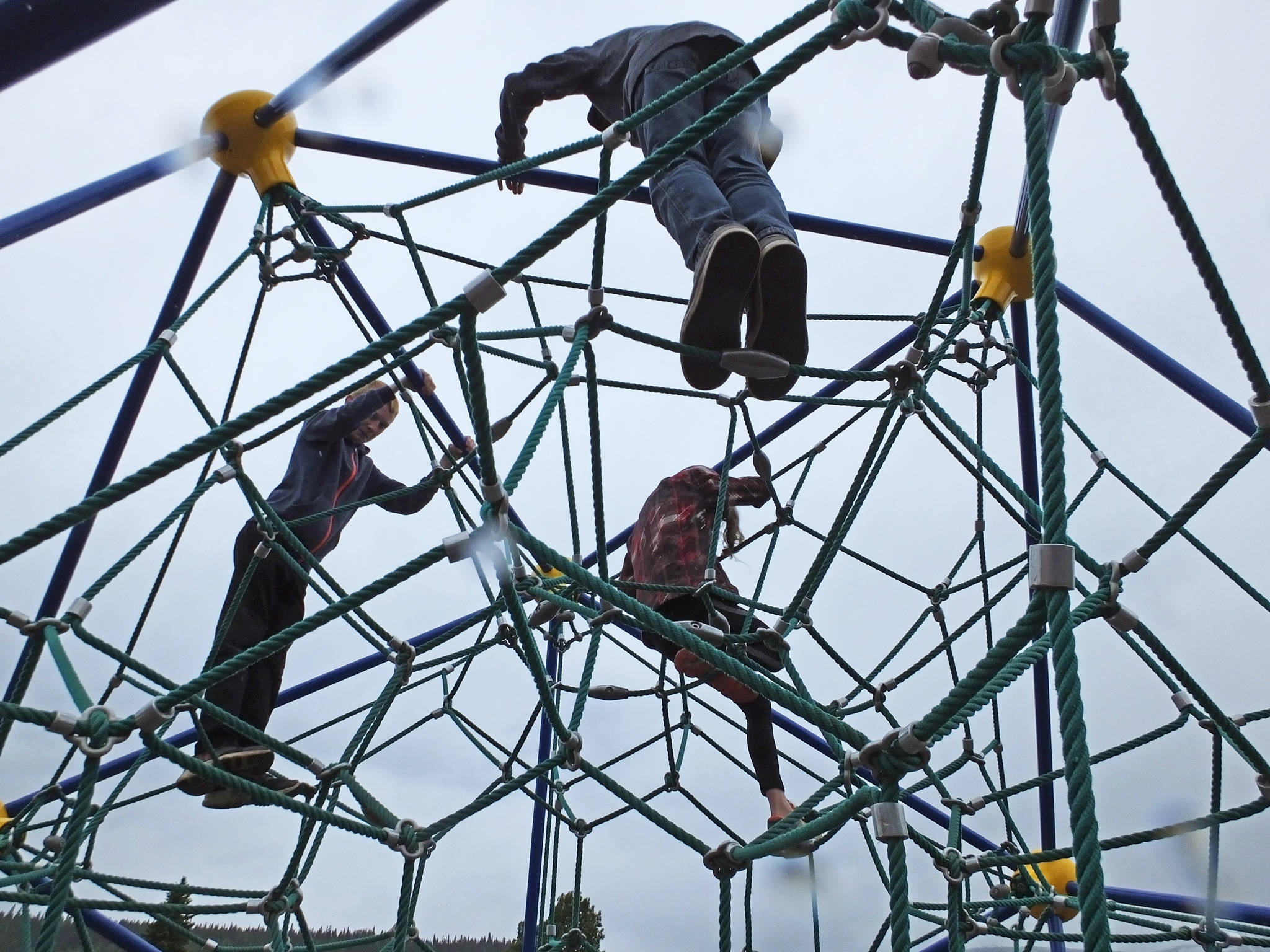 web1_1-St-Joseph-playground-ropes