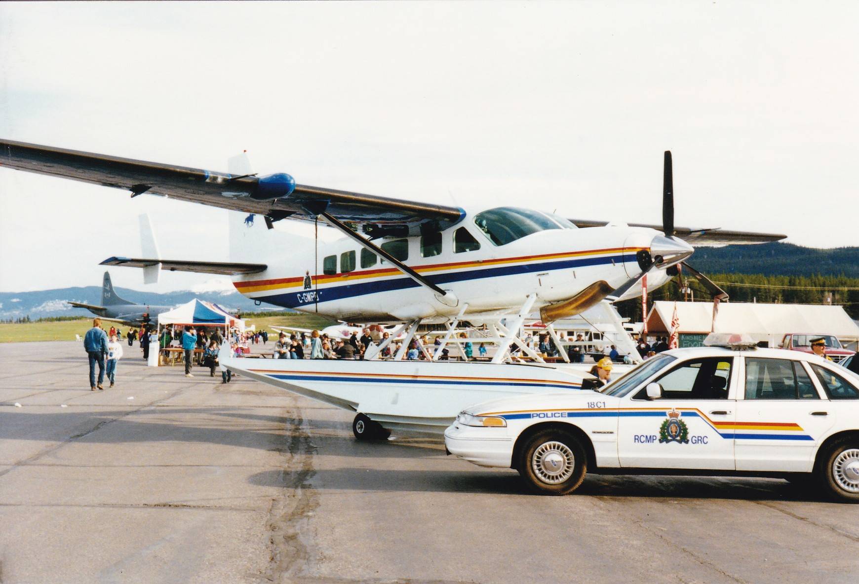 9303961_web1_RCMP-Otter-97-Airshow